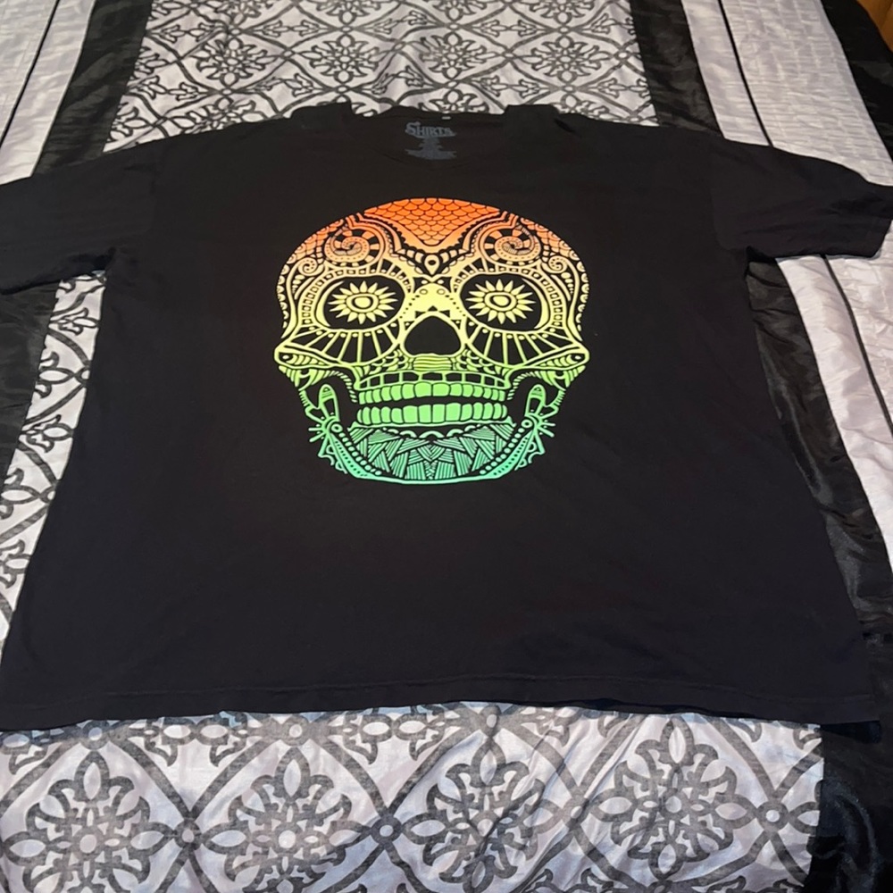 Brand new 2xl Black sugar skull shirt by shirts happen